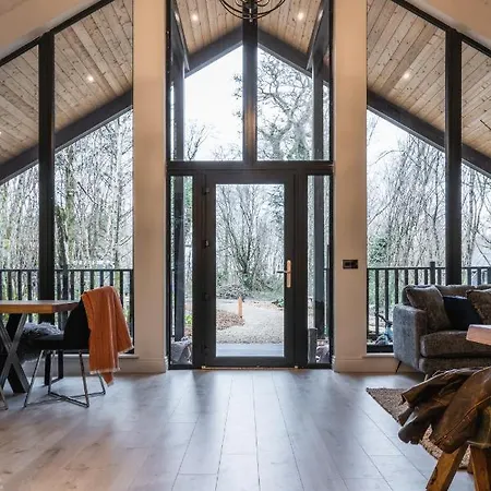 Drumhierny Woodland Hideaway Деревянный коттедж *