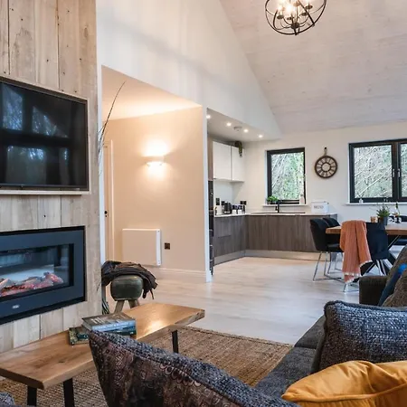 Drumhierny Woodland Hideaway Деревянный коттедж *