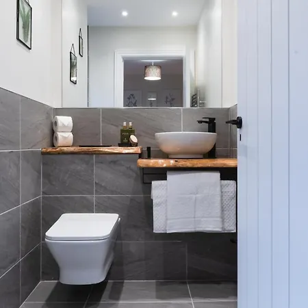 Drumhierny Woodland Hideaway Деревянный коттедж