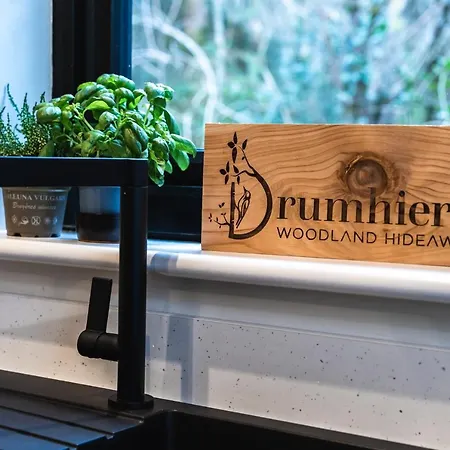 Drumhierny Woodland Hideaway Деревянный коттедж *