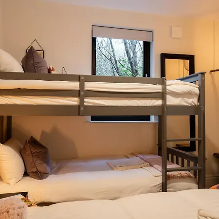 Drumhierny Woodland Hideaway אכסניה *