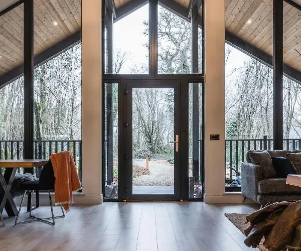 Drumhierny Woodland Hideaway אכסניה *