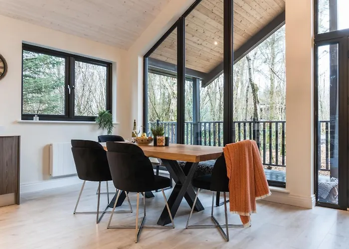 Drumhierny Woodland Hideaway אכסניה *